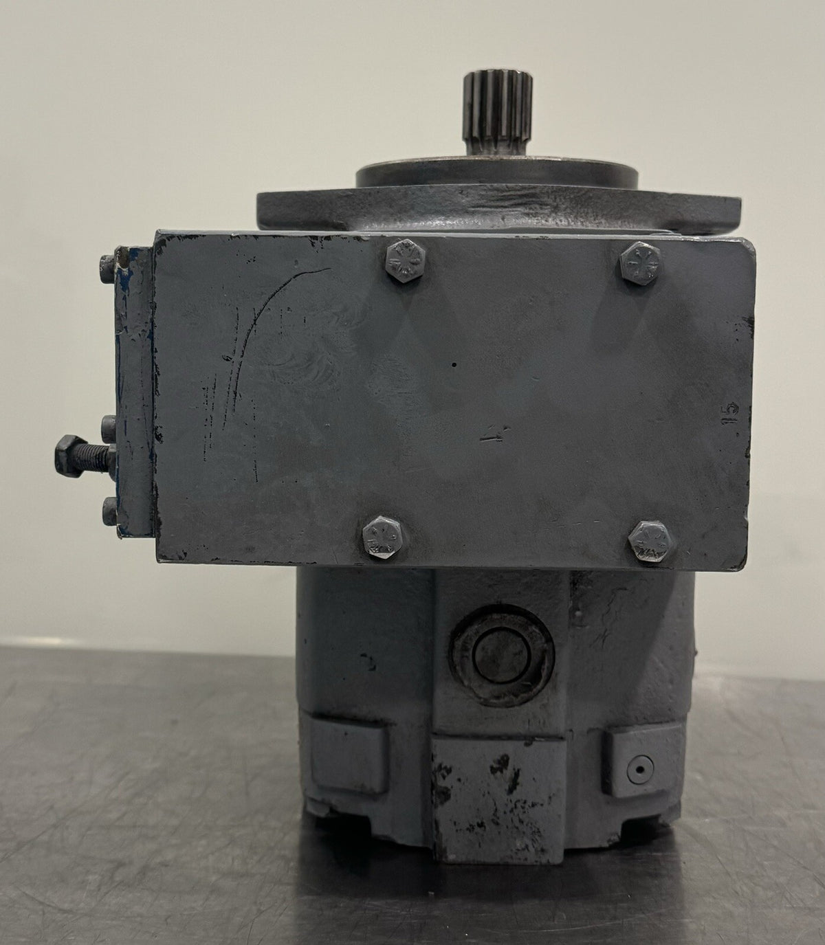 PVWH-15-RSAS-CFNN Hydraulic Pump Reman NEW! FREE SHIPPING!