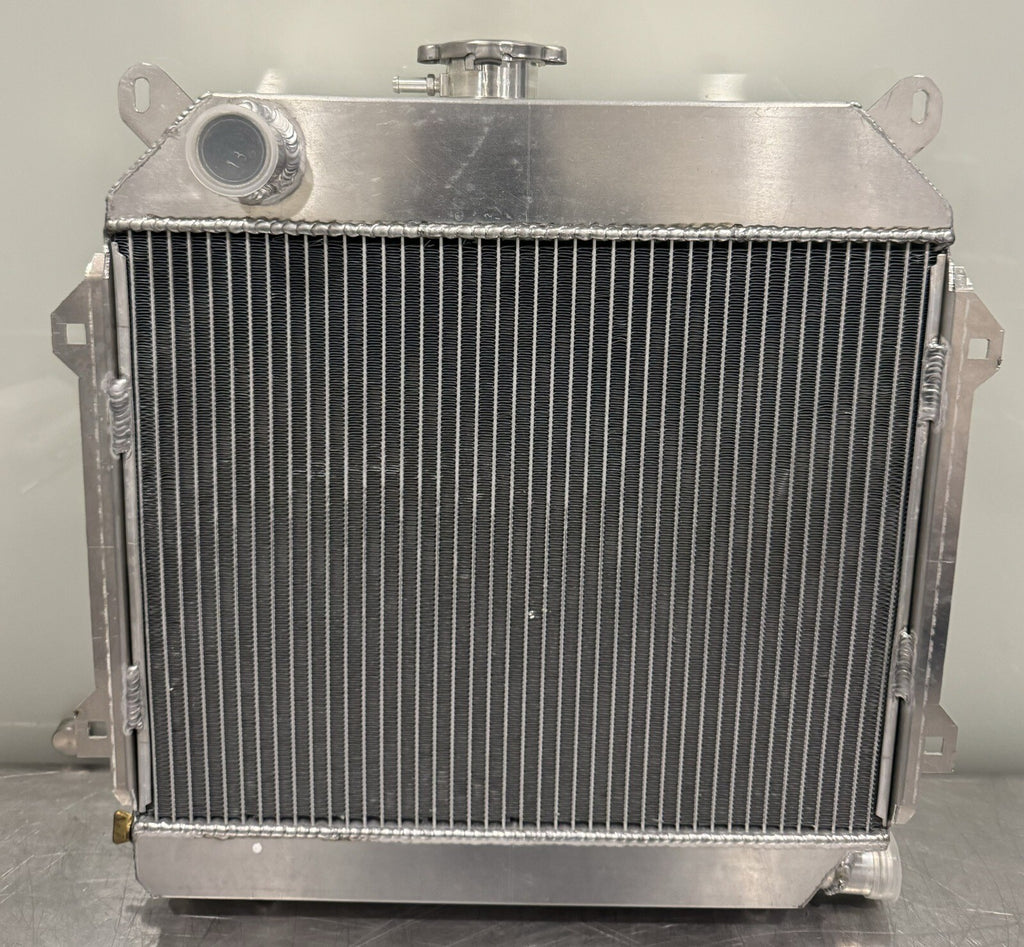 BWR320I Radiator Aluminum NEW IN BOX! FREE SHIPPING!