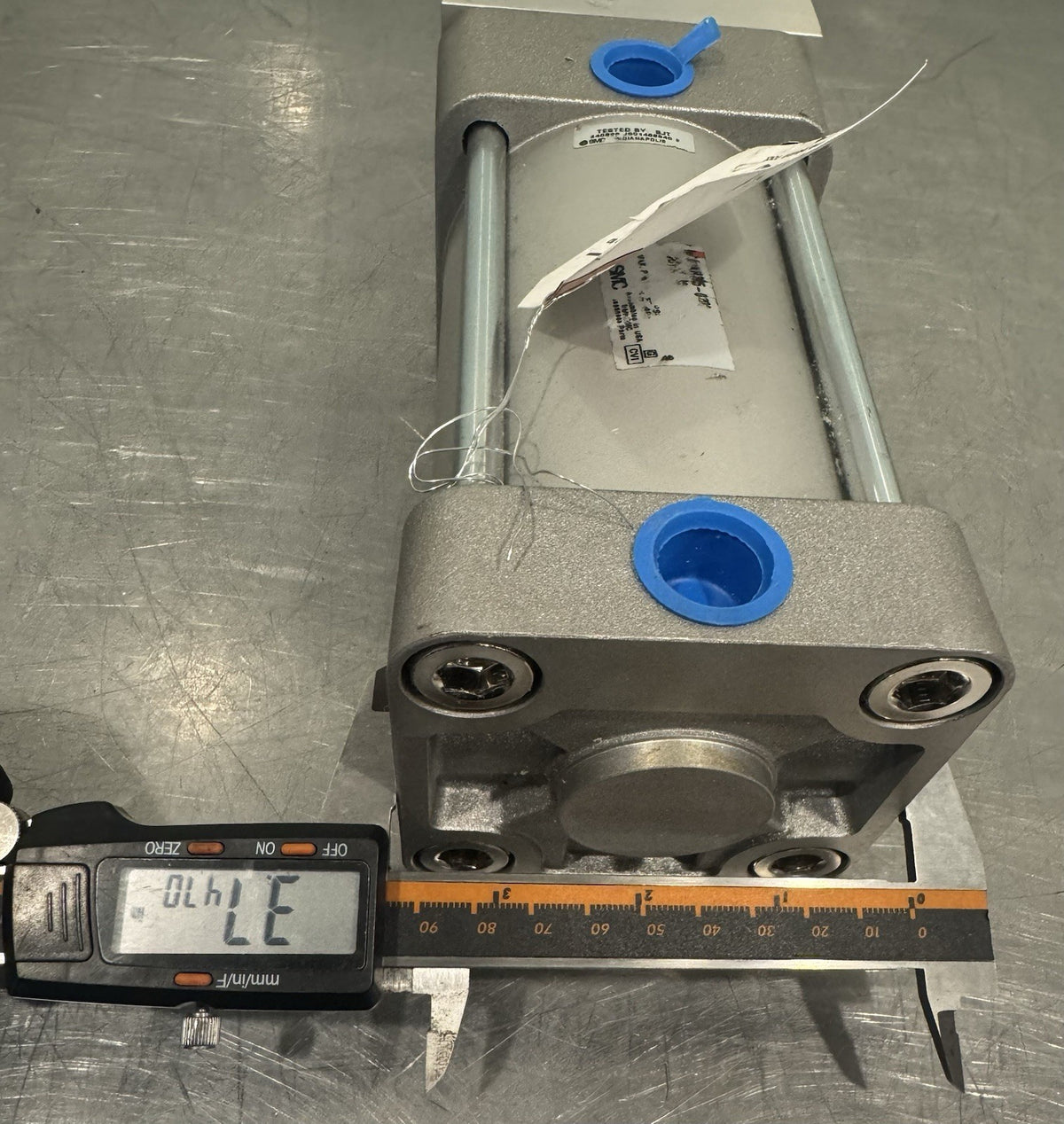 SMC Pneumatic Air Cylinder NEW! FREE SHIPPING!