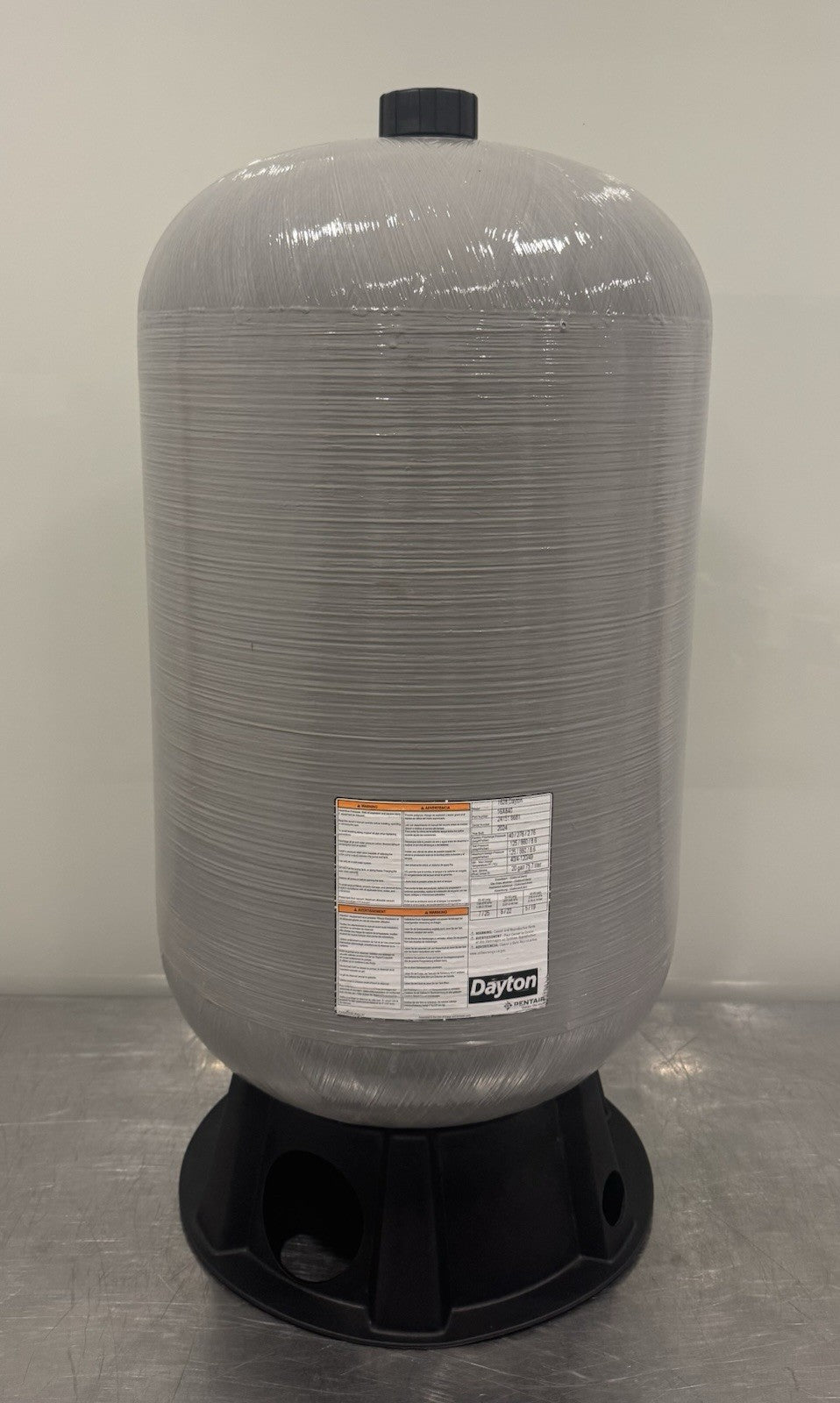 Dayton 16X840 Vertical Water Tank 20 Gallon 1628 NEW! FREE SHIPPING!