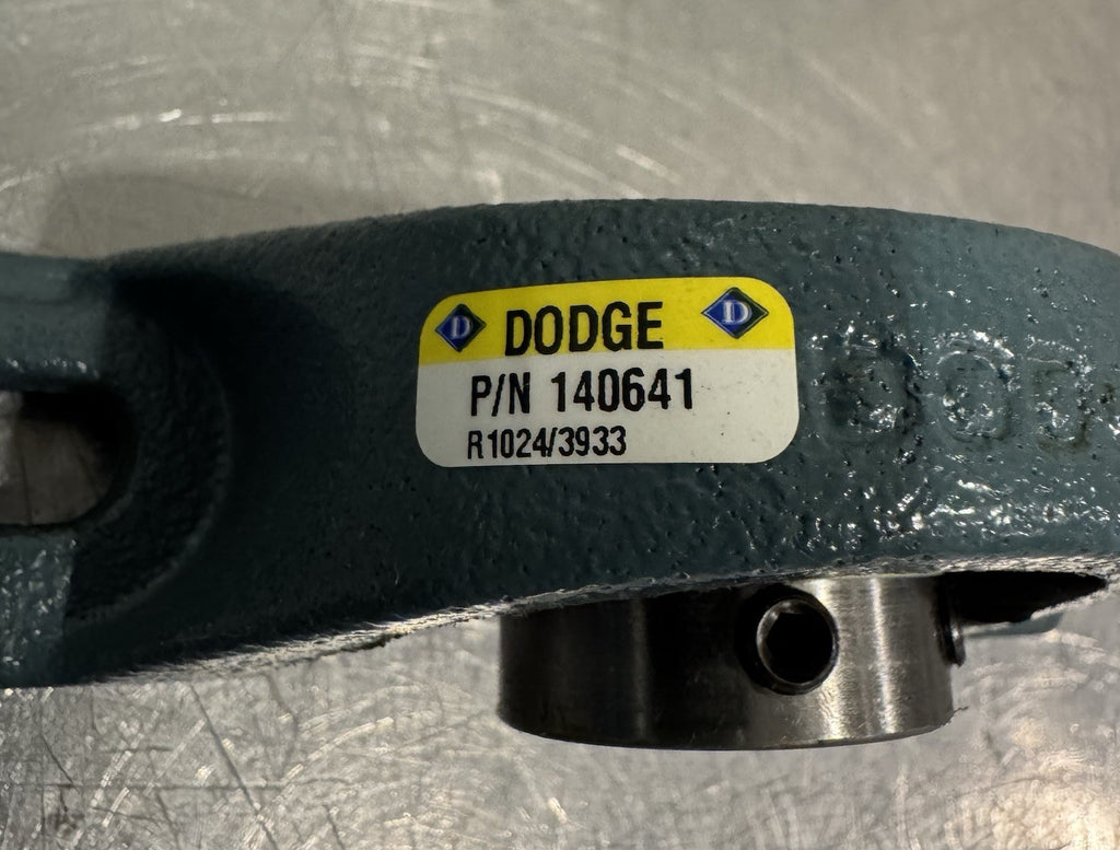 Dodge 140641 Pillow Block Bearing P2B-SCED-015-NL NEW! FREE SHIPPING!