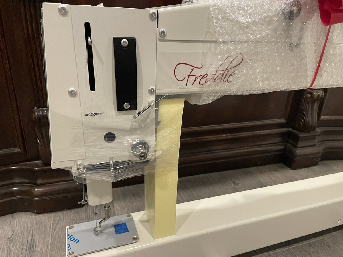 APQS Freedom Freddie Longarm Quilting Machine W/ Accessories NO TABLE/ STAND NEW