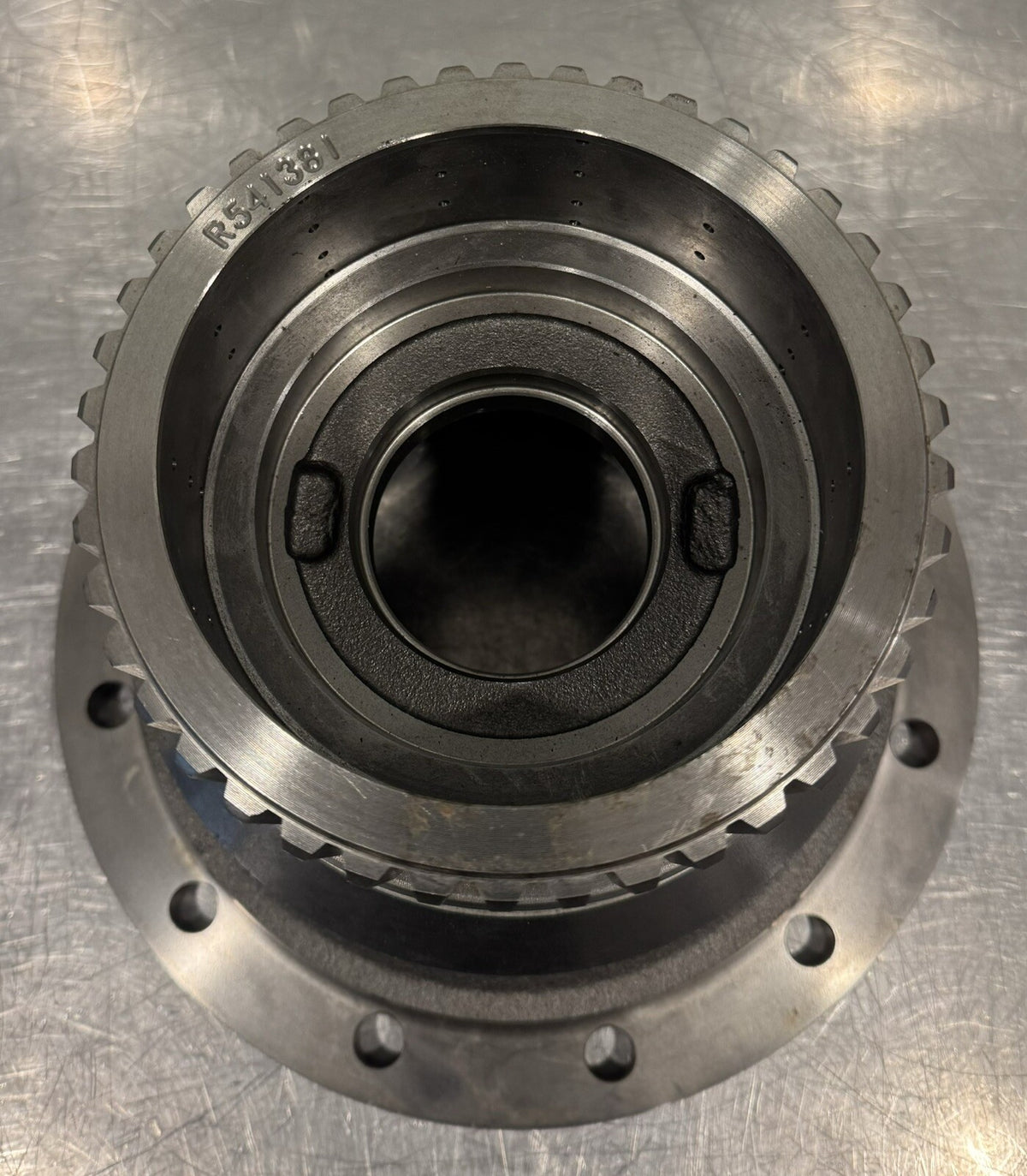R541381 John Deere Differential Intermediate Housing NEW! FREE SHIPPING!