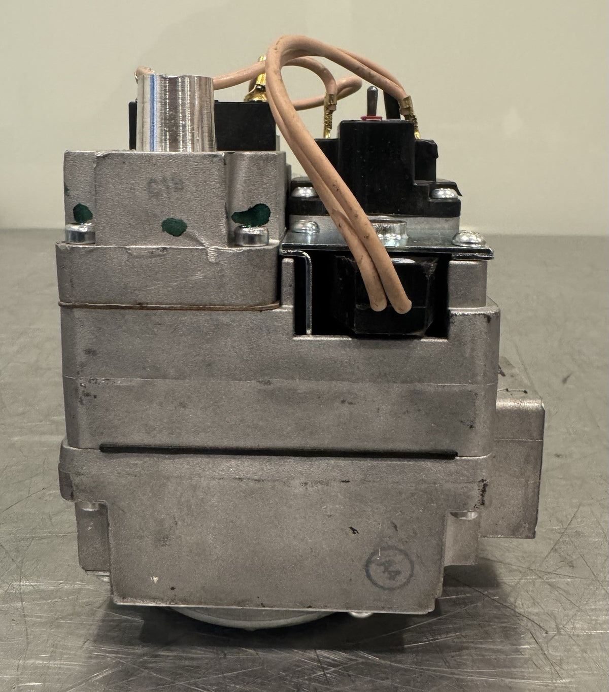 White Rodgers 36D27-914 Gas Valve 24V Pentair 476388 NEW! FREE SHIPPING!