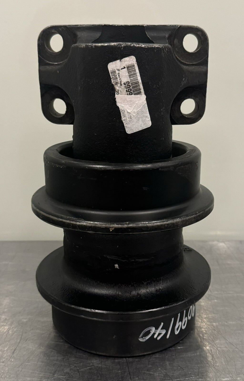 John Deere 9099140 Top Carrier Roller Genuine NEW! FREE SHIPPING!
