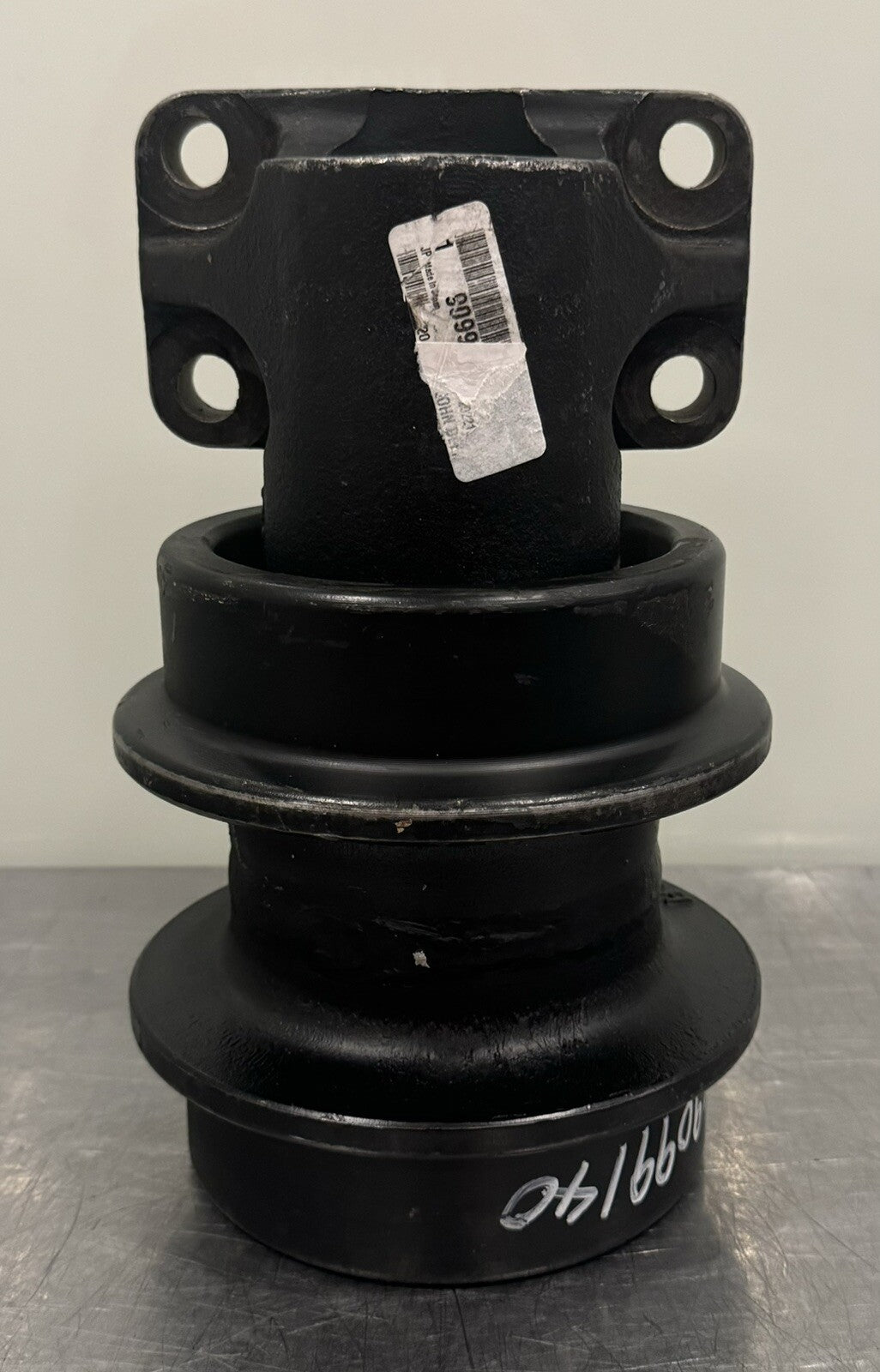 John Deere 9099140 Top Carrier Roller Genuine NEW! FREE SHIPPING!