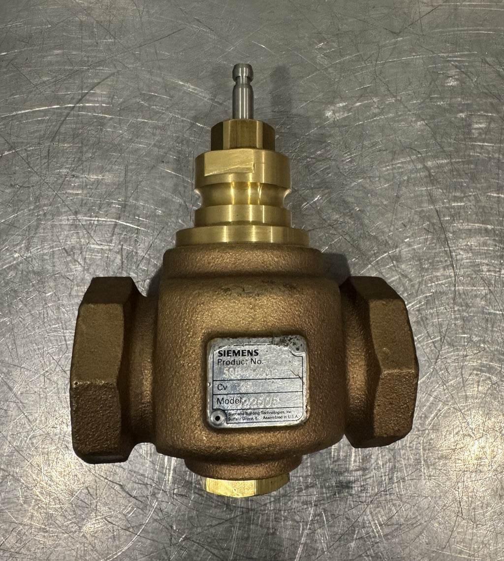 Siemens 599-03061 Globe Valve 1-1/2” Female Threaded 022506 NEW! SHIPS FREE!
