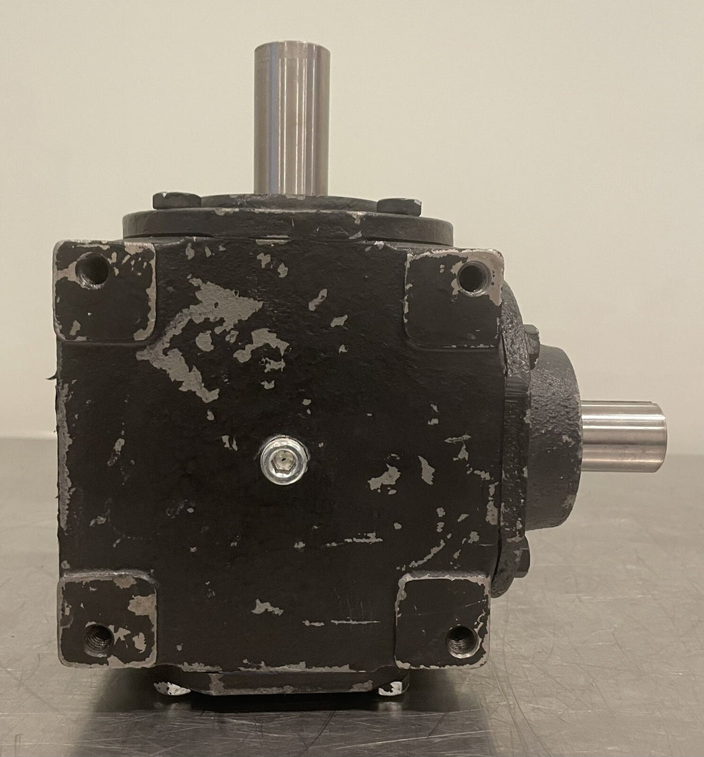 Hub City 0221-10826 Gear Reducer Model 150 1:1 Ratio NEW! FREE SHIPPING!