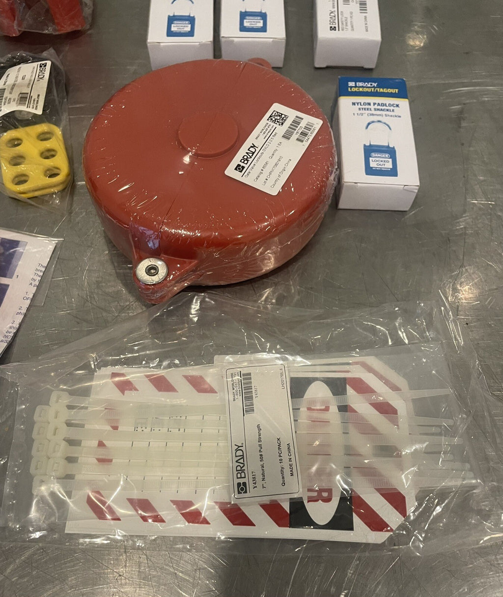 Brady 20TJ62 Portable Lockout Kit Prinzing Y384848 NEW! FREE SHIPPING!
