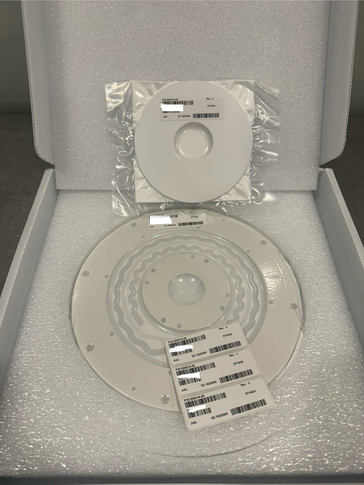 920014-00 Electrode Cap LAM AMAT Applied Materials ASSY NEW! FREE SHIPPING!