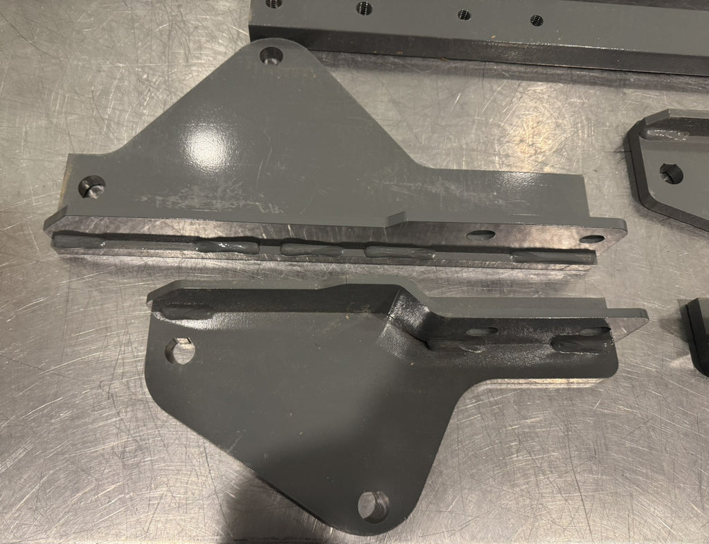 B&W GNRM1117 Turnoverball Gooseneck Mounting Kit NEW! FREE SHIPPING!