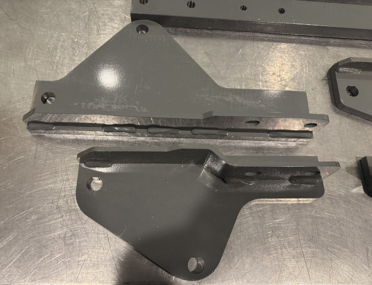 B&W GNRM1117 Turnoverball Gooseneck Mounting Kit NEW! FREE SHIPPING!