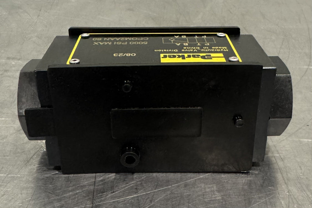 Parker CP0M2AAN Hydraulic Valve Block NEW IN BOX! FREE SHIPPING!